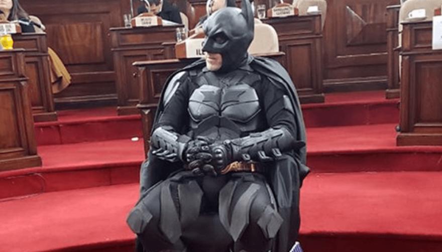 En La Plata, ni Batman se salva de los robos