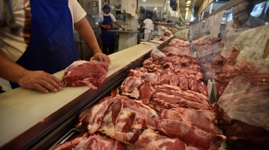 Bajó la carne y se produjo un nuevo cruce entre el Gobierno y el Campo