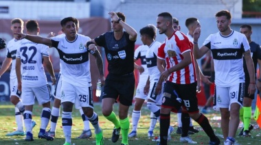 Gimnasia perdió por un mal arbitraje y su falta de eficacia